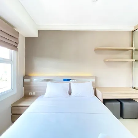 Cozy And Clean 1Br Apartment At Parahyangan Residence By Travelio